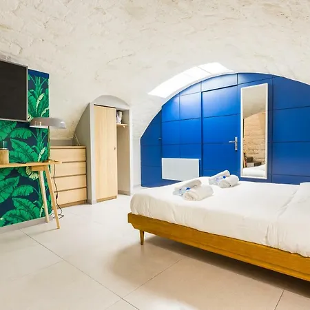 Cmg Voltaire// Père Lachaise Appartement